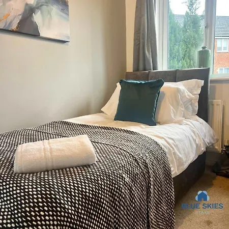 Holiday home Sun House By Blue Skies *