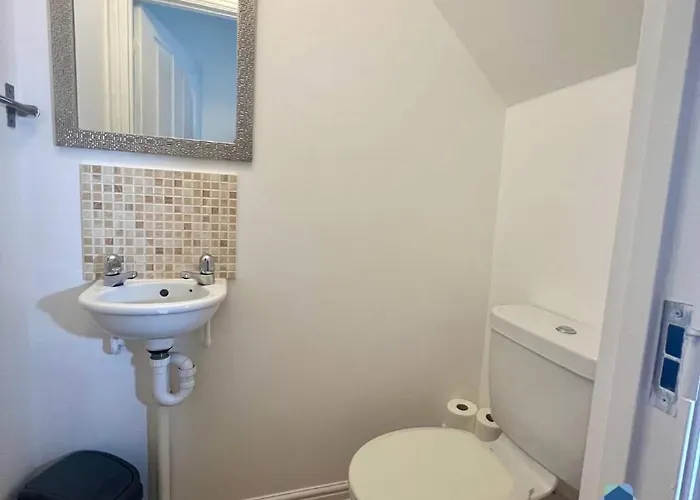 Semesterbostad Sun House By Blue Skies *